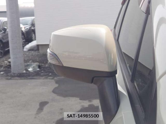 Subaru XV 2013-02 7798609-16