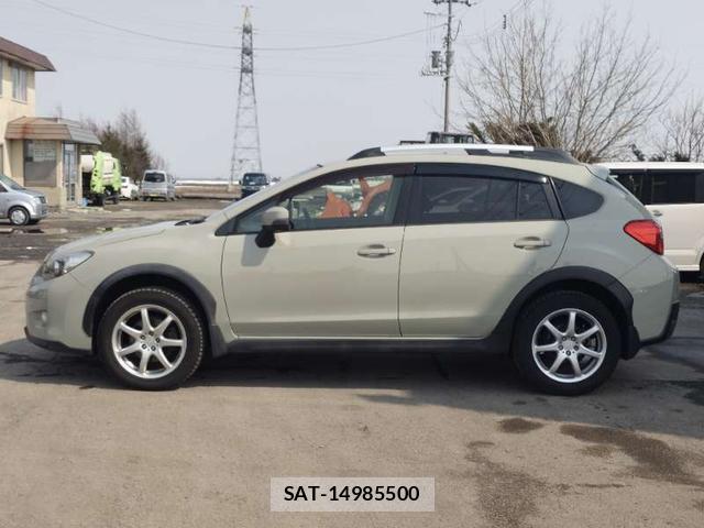 Subaru XV 2013-02 7798609-2