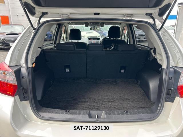 Subaru XV 2013-08 7798935-13