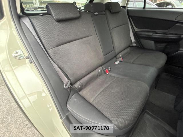 Subaru XV 2014-04 7798940-10