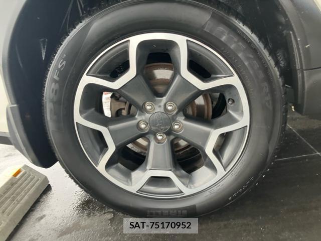 Subaru XV 2012-09 7799724-18