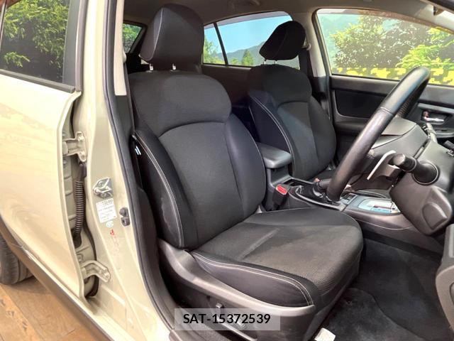 Subaru XV 2013-02 7801289-7