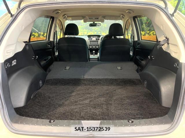 Subaru XV 2013-02 7801289-9