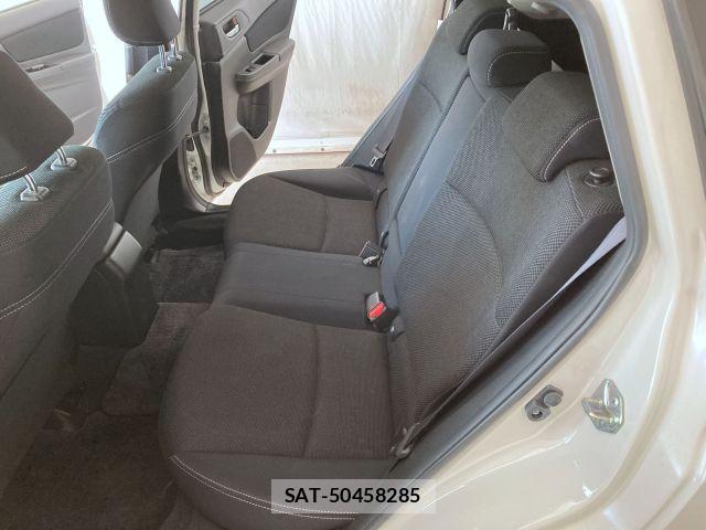 Subaru XV 2014-03 7806052-11
