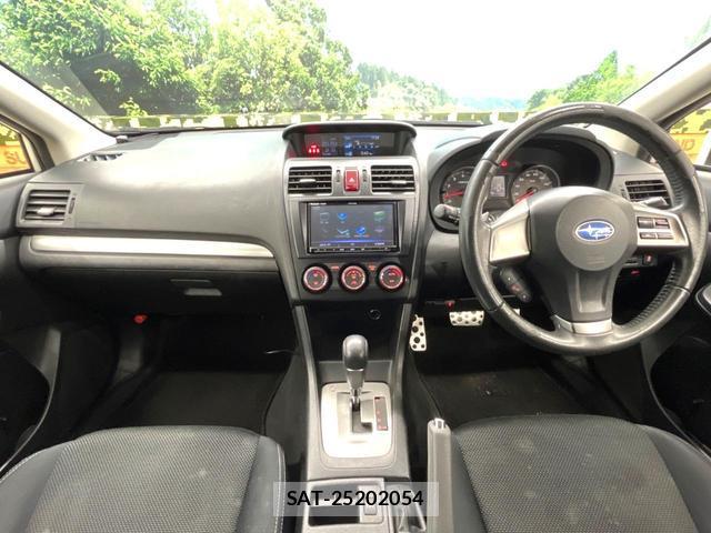 Subaru XV 2014-03 7806601-1