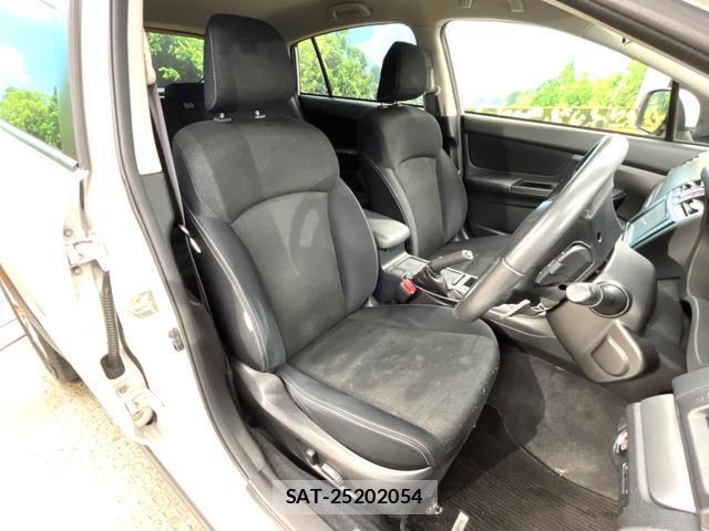 Subaru XV 2014-03 7806601-7