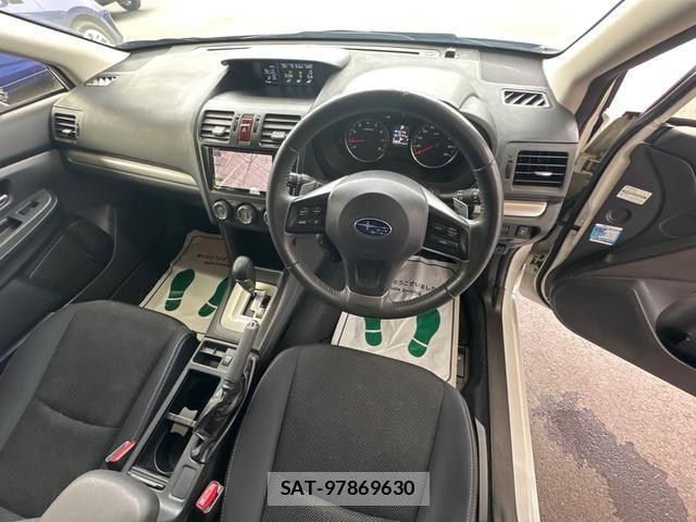 Subaru XV 2013-11 7808986-10