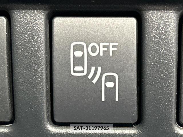 Subaru XV 2017-06 7809087-4