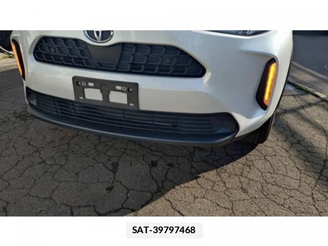 Toyota YARIS CROSS 2023-08 7794153-8