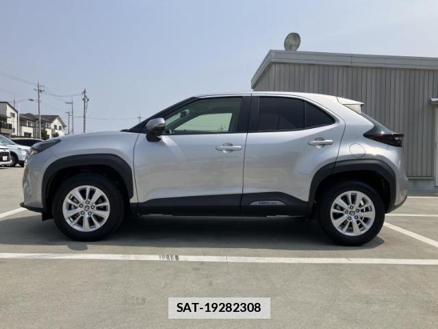 Toyota YARIS CROSS 2020-11 7795446-1