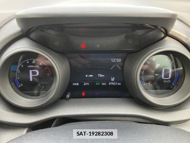 Toyota YARIS CROSS 2020-11 7795446-13