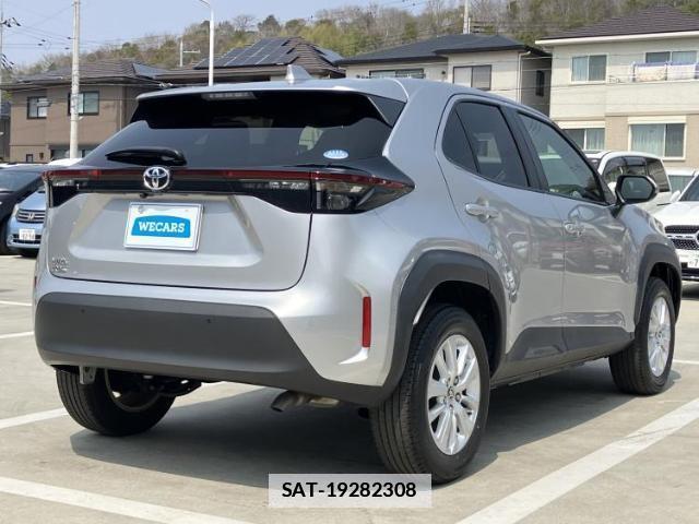 Toyota YARIS CROSS 2020-11 7795446-2