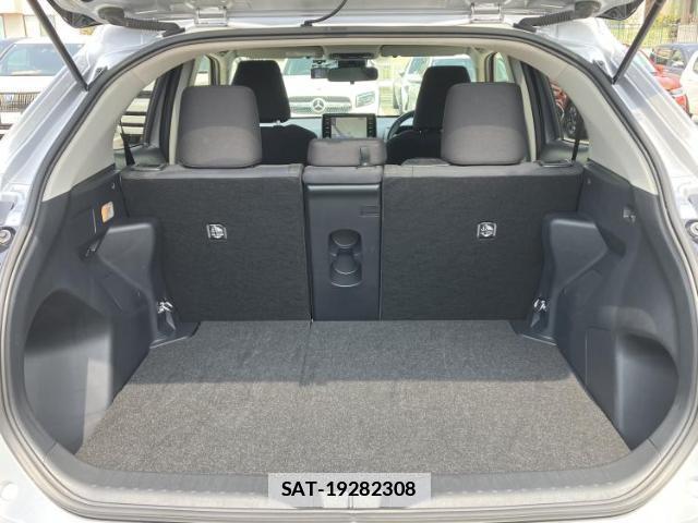 Toyota YARIS CROSS 2020-11 7795446-7