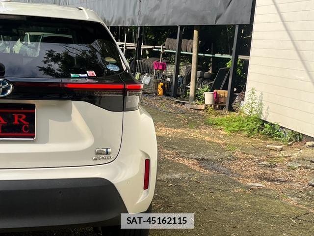 Toyota YARIS CROSS 2021-03 7800107-13