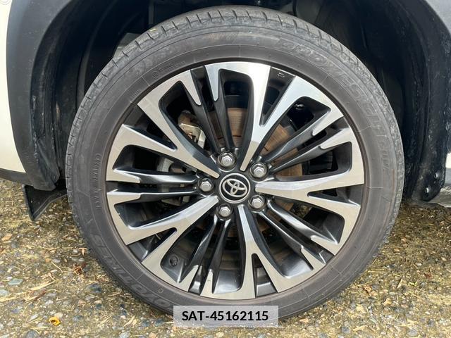 Toyota YARIS CROSS 2021-03 7800107-16