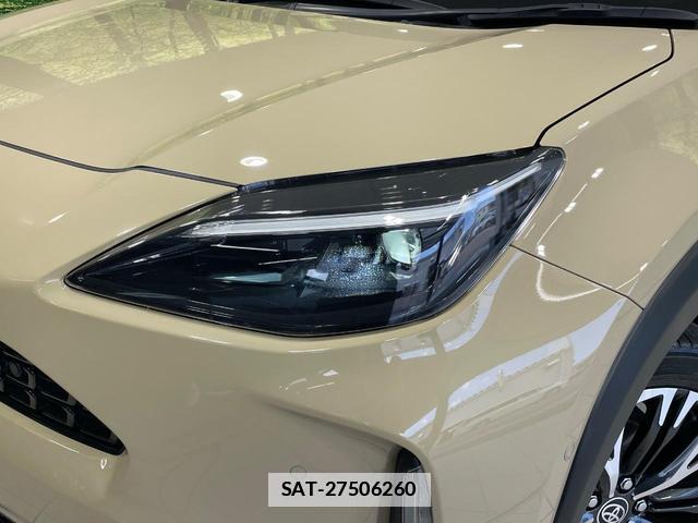 Toyota YARIS CROSS 2022-05 7801552-11