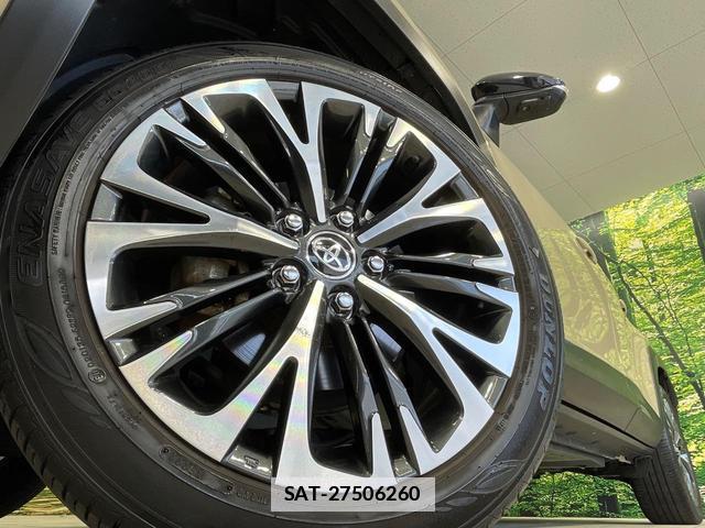 Toyota YARIS CROSS 2022-05 7801552-12
