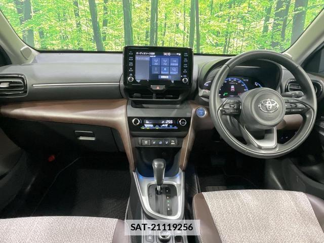 Toyota YARIS CROSS 2021-08 7801595-1