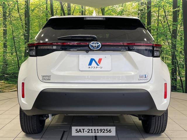 Toyota YARIS CROSS 2021-08 7801595-14