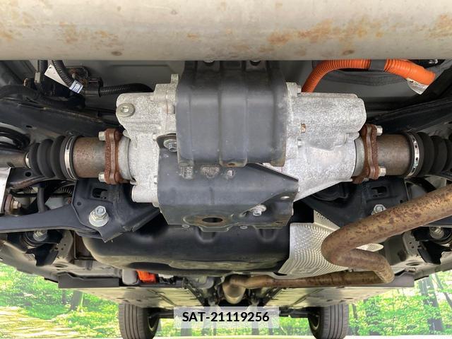 Toyota YARIS CROSS 2021-08 7801595-18