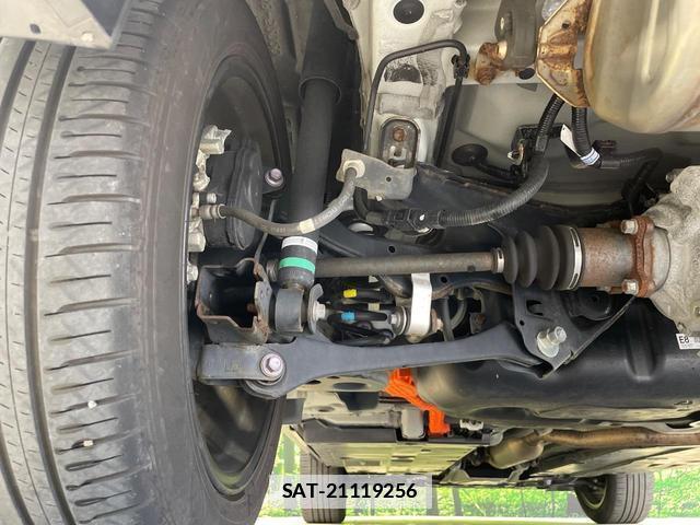 Toyota YARIS CROSS 2021-08 7801595-19