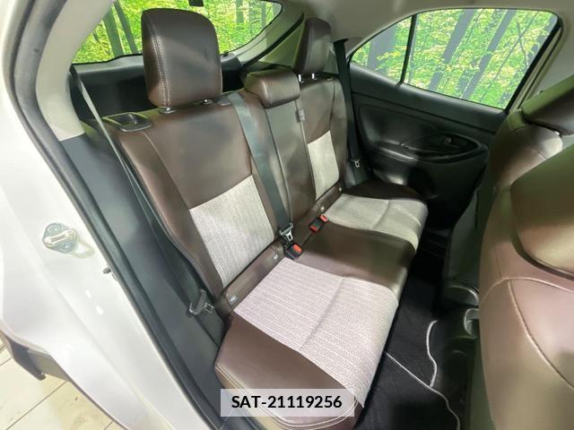 Toyota YARIS CROSS 2021-08 7801595-8