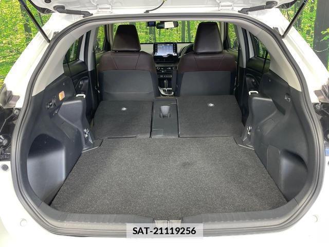 Toyota YARIS CROSS 2021-08 7801595-9