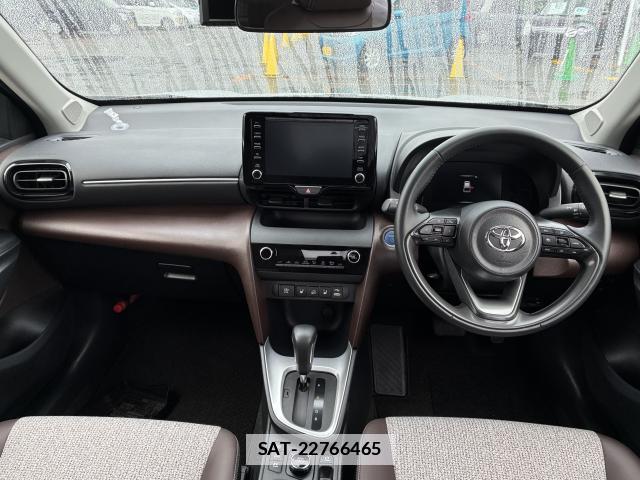 Toyota YARIS CROSS 2020-12 7801712-11