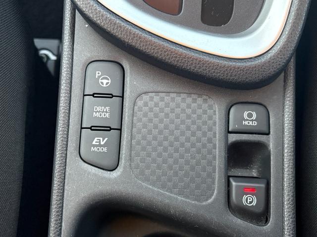 Toyota YARIS CROSS 2020-09 7803444-5