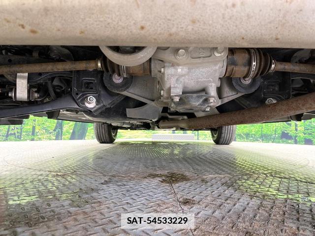 Toyota YARIS CROSS 2025-10 7804490-18