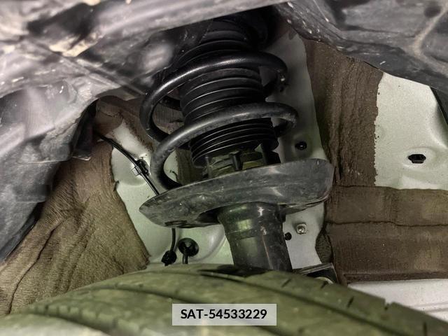 Toyota YARIS CROSS 2025-10 7804490-19