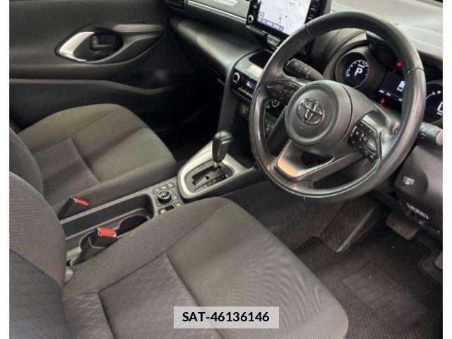 Toyota YARIS CROSS 2022-07 7807684-2