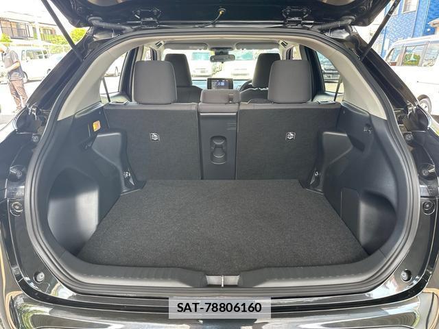 Toyota YARIS CROSS 2023-04 7808968-15