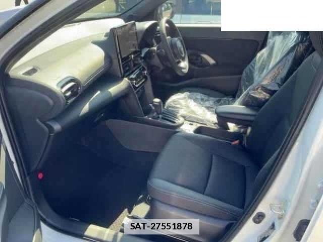 Toyota YARIS CROSS 2026-05 7811092-3