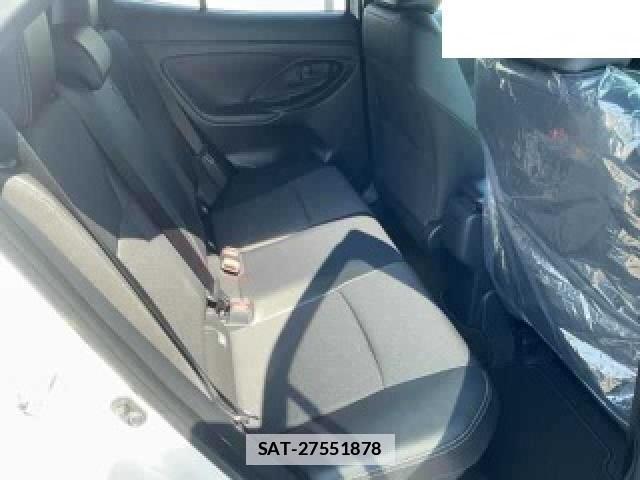 Toyota YARIS CROSS 2026-05 7811092-4