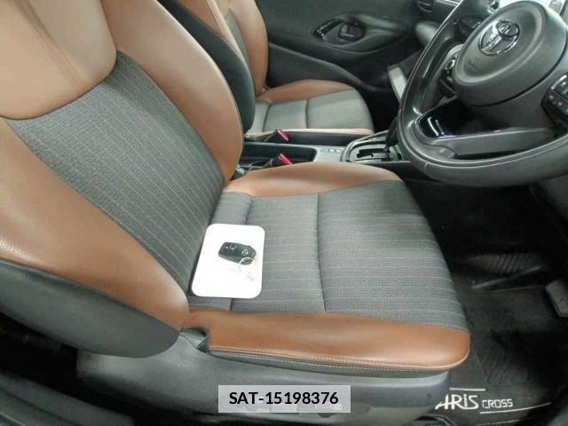 Toyota YARIS CROSS 2023-09 7811164-4