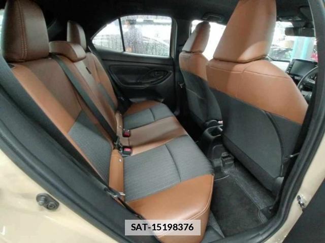 Toyota YARIS CROSS 2023-09 7811164-5