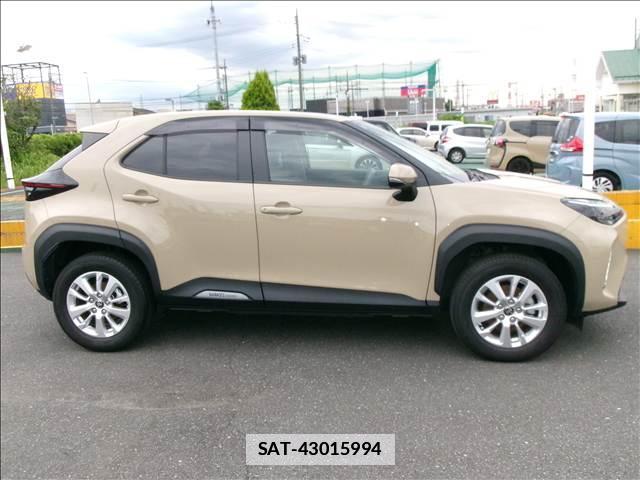 Toyota YARIS CROSS 2023-09 7811253-16