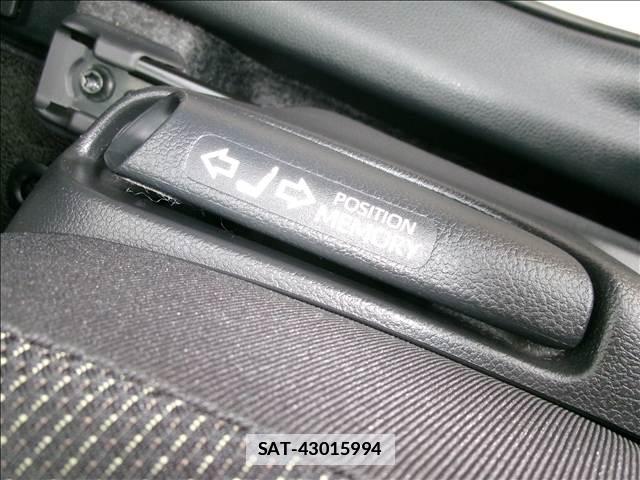 Toyota YARIS CROSS 2023-09 7811253-5