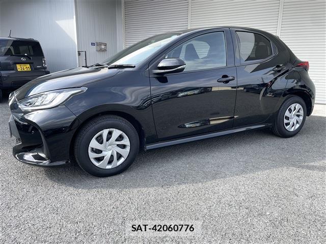 Toyota YARIS 2022-10 7792939-10