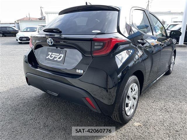 Toyota YARIS 2022-10 7792939-3