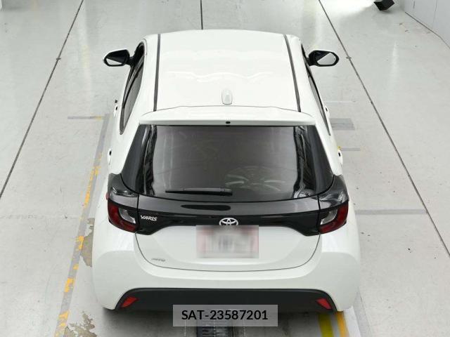 Toyota YARIS 2022-03 7793860-10