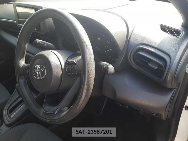 Toyota YARIS 2022-03 7793860-2