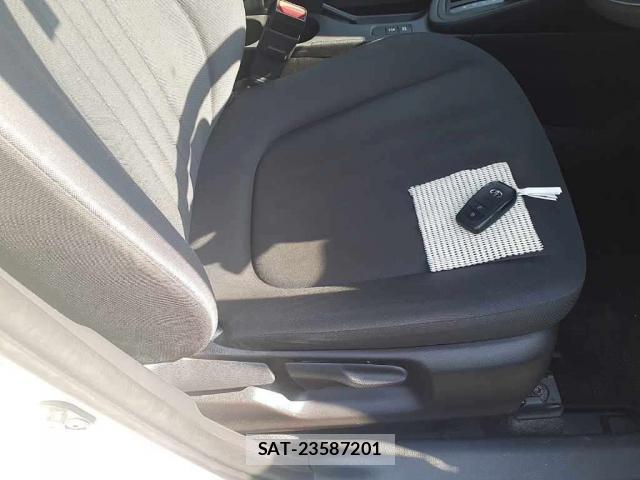 Toyota YARIS 2022-03 7793860-5
