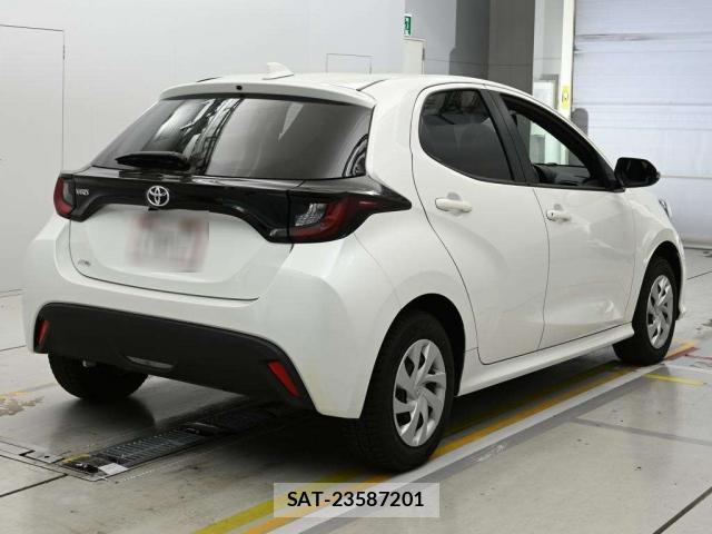 Toyota YARIS 2022-03 7793860-8