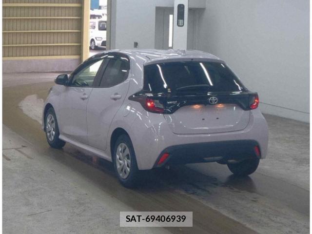 Toyota YARIS 2022-04 7793963-4