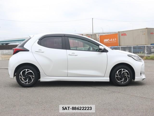 Toyota YARIS 2024-07 7796341-3
