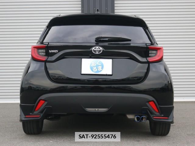 Toyota YARIS 2021-04 7796372-1