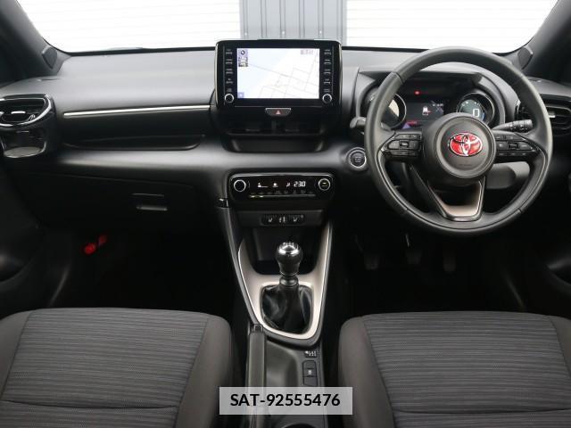 Toyota YARIS 2021-04 7796372-2