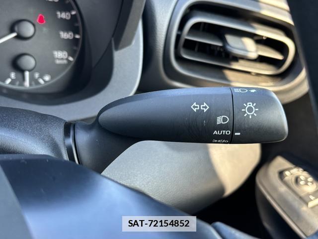 Toyota YARIS 2024-08 7800411-16